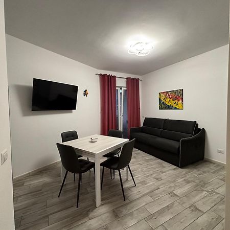 Casa Larry Apartment Marino Luaran gambar