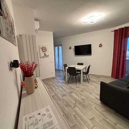 Casa Larry Apartment Marino Luaran gambar
